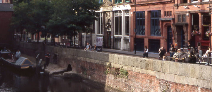 Horseboating on Canal Street. Photo: Bob Jervis