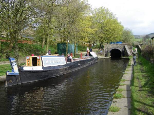 Maria on the Huddersfield Narrow