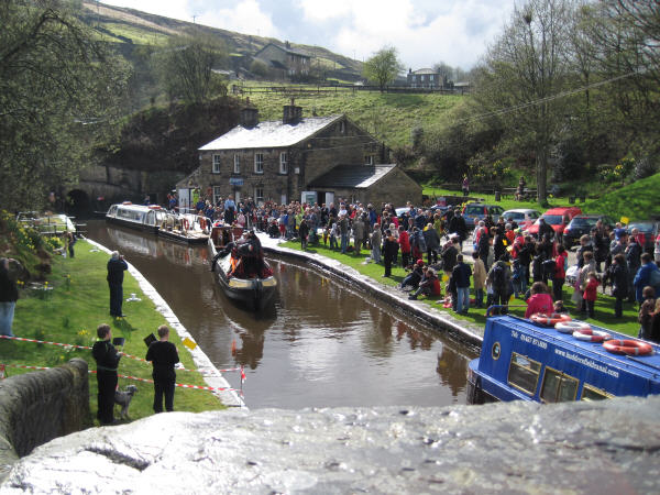 Huddersfield Narrow Canal